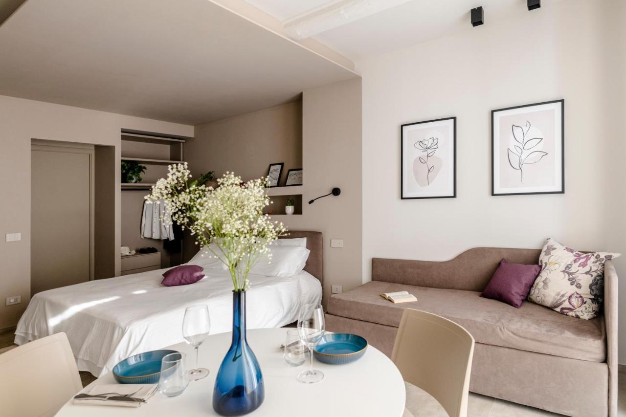 Il Cortile Suites Diano dʼAlba Kültér fotó