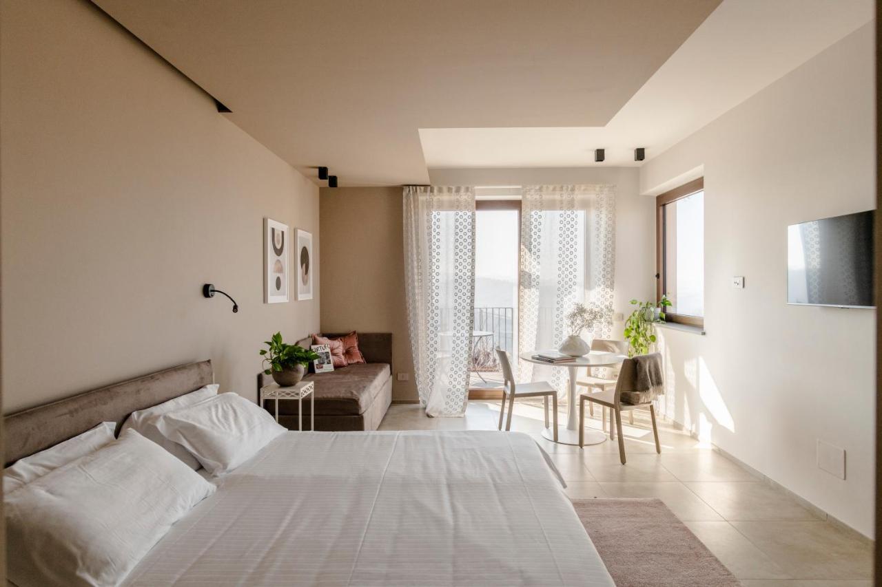 Il Cortile Suites Diano dʼAlba Kültér fotó