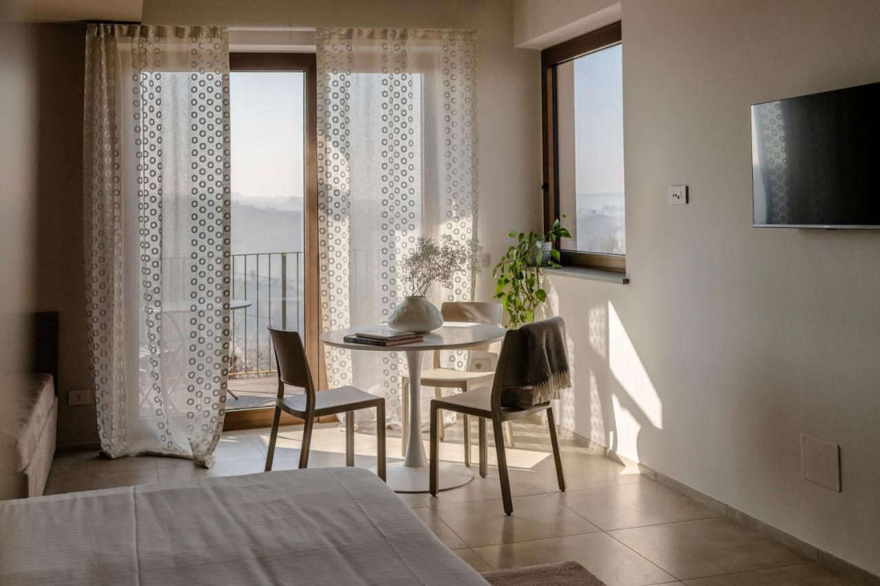 Il Cortile Suites Diano dʼAlba Kültér fotó